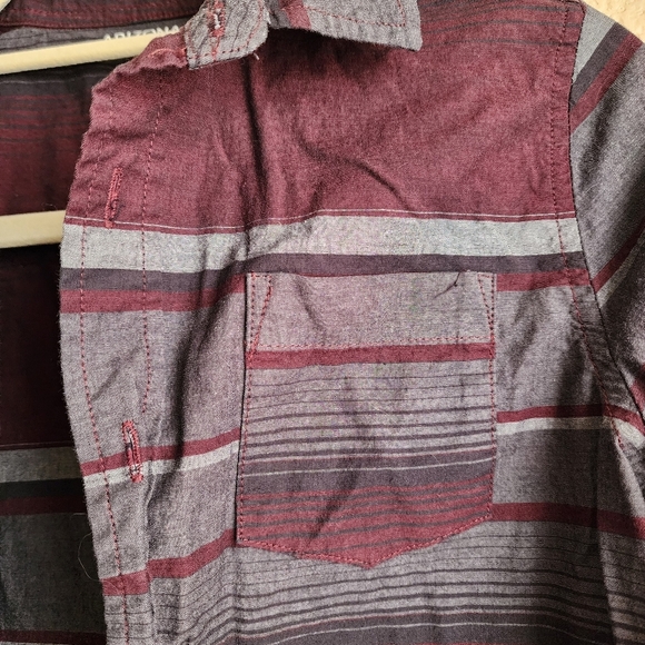 Arizona Jean maroon and grey striped long sleeve button up shirt Size M 10/12 - Picture 7 of 10